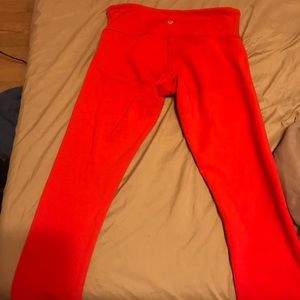 Lululemon reversible crops! Worn only 1x!!